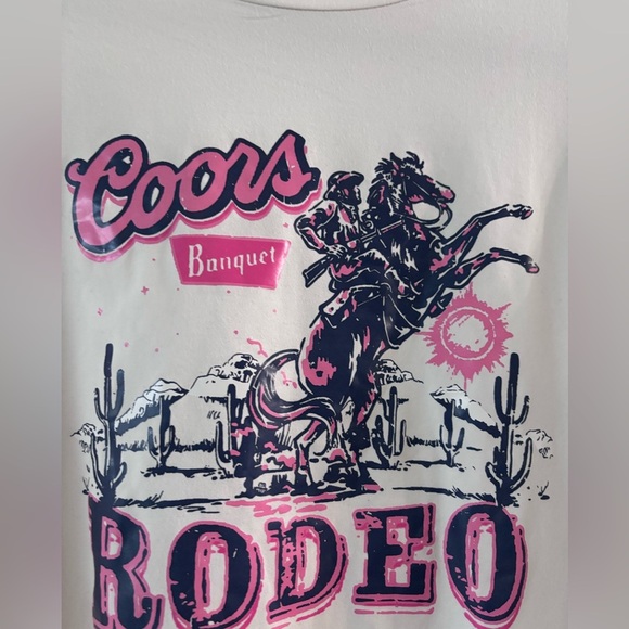 Coors Banquet Rodeo Graphic T-Shirt - Picture 3 of 4